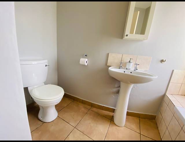 3 BEDROOM APARTMENT TO LET IN NELSPRUIT EXT 29